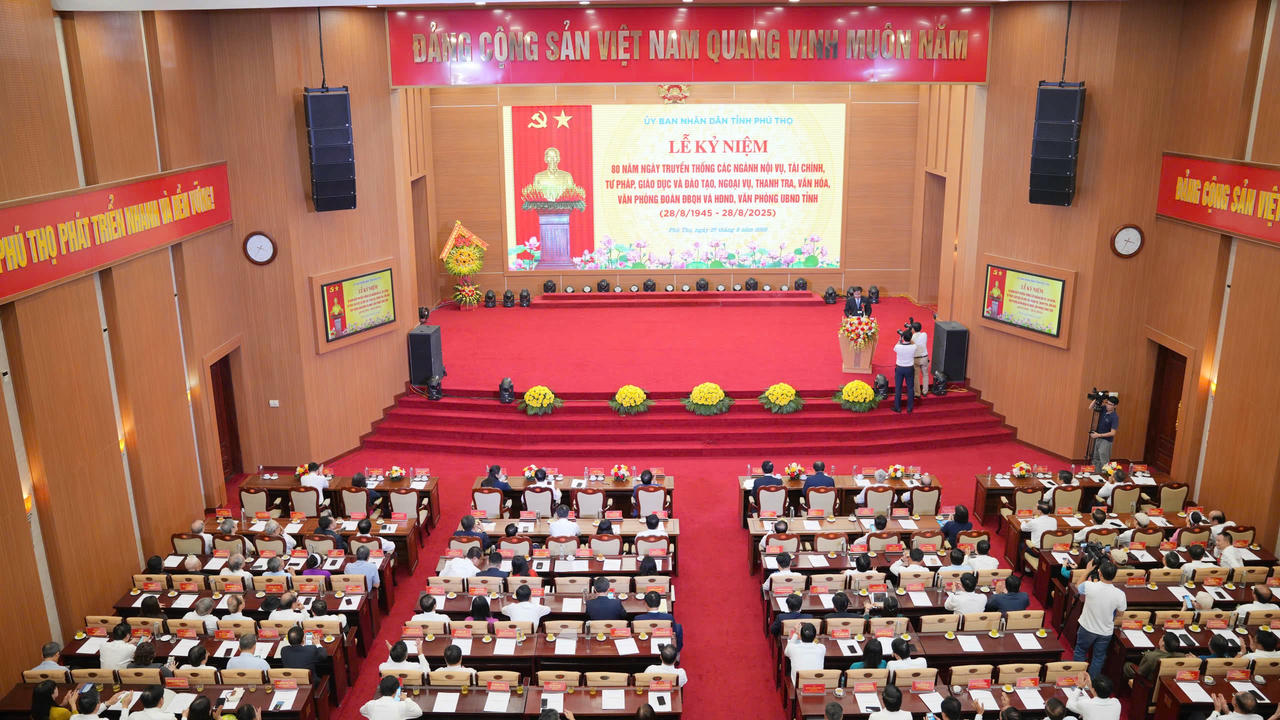 Toàn cảnh buổi lễ. Ảnh: Ngọc Phúc