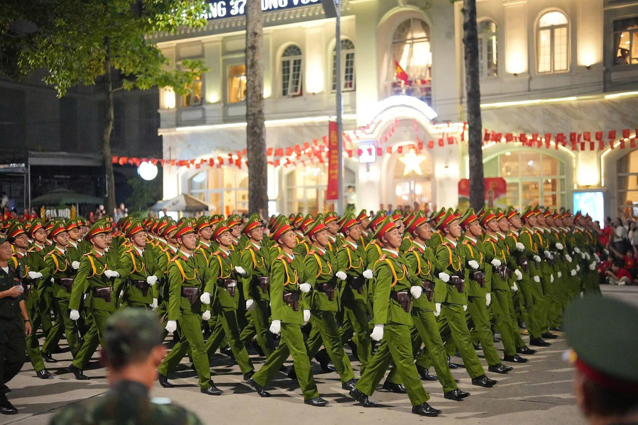 Hàng vạn người tham gia Sơ duyệt cấp nhà nước Lễ diễu binh, diễu hành mùng 2/9