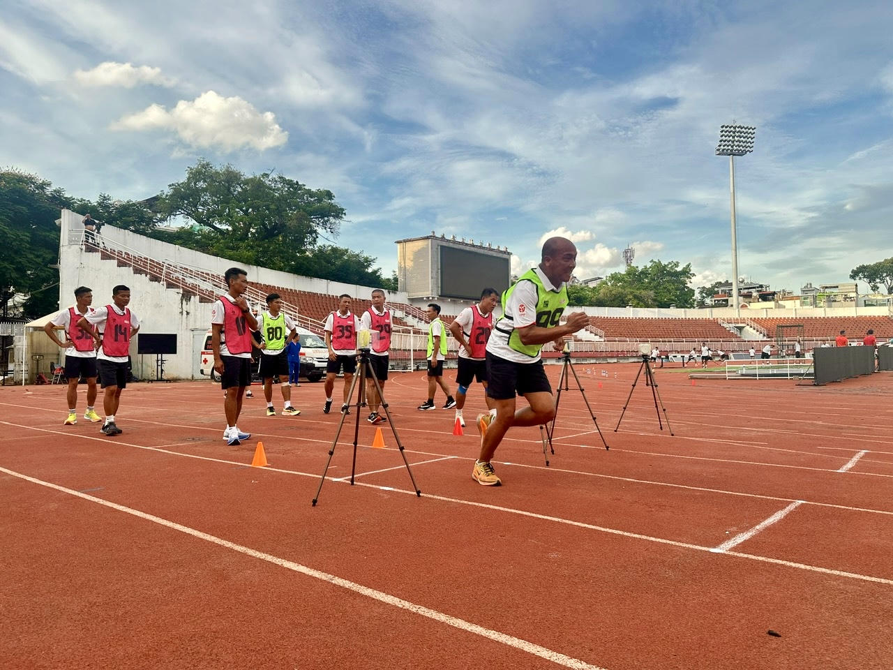 Kiểm tra y tế cho các trọng tài 
