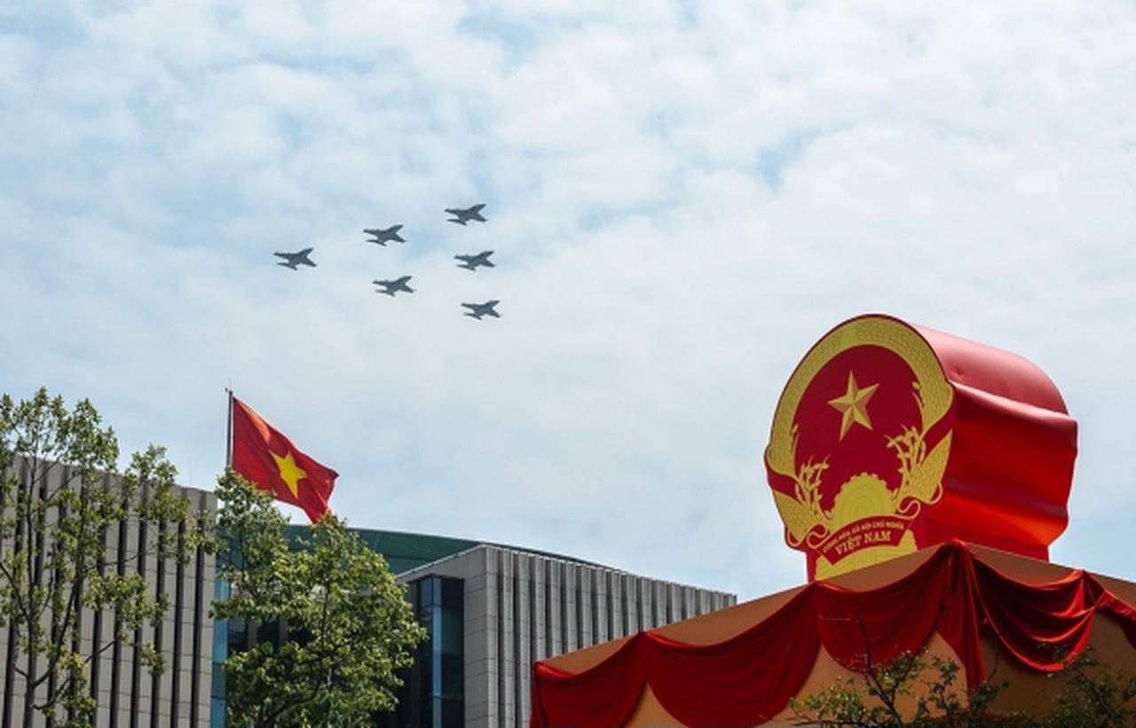 Tuyệt đối không thả bóng bay, đèn trời, drone gây ảnh hưởng hoạt động diễu binh