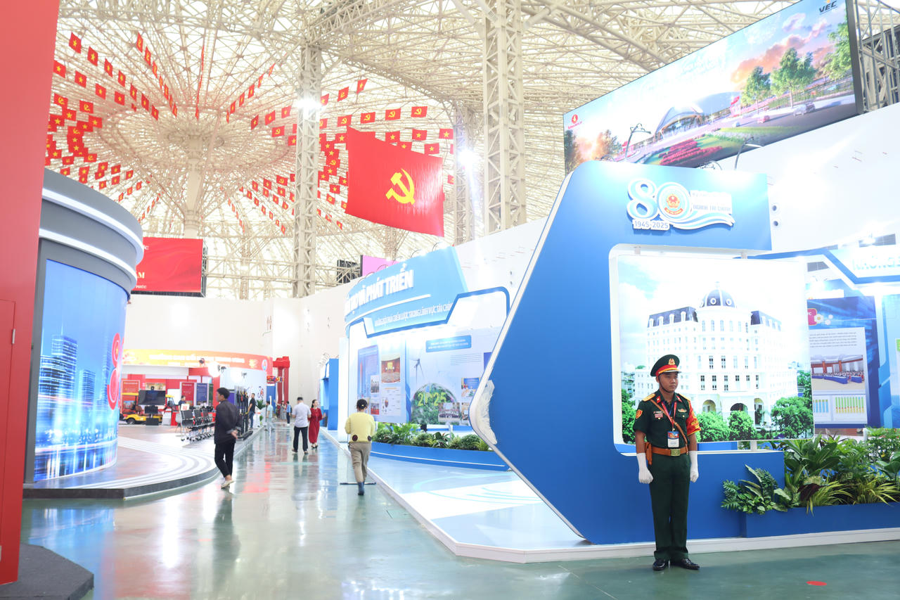 Triển lãm thành tựu Đất nước nhân kỷ niệm 80 năm Quốc khánh: Sẵn sàng cho Lễ khai mạc