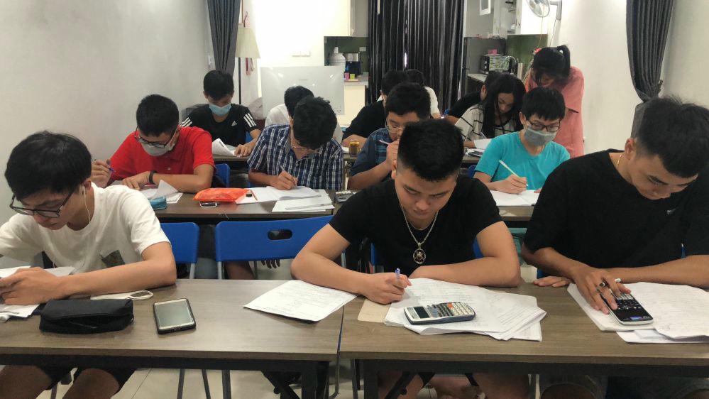 Sở GD&ĐT và UBND cấp xã được giao trách nhiệm phối hợp thực hiện kiểm tra thường xuyên, đồng thời xử lý nghiêm hành vi vi phạm. (Hình minh họa)