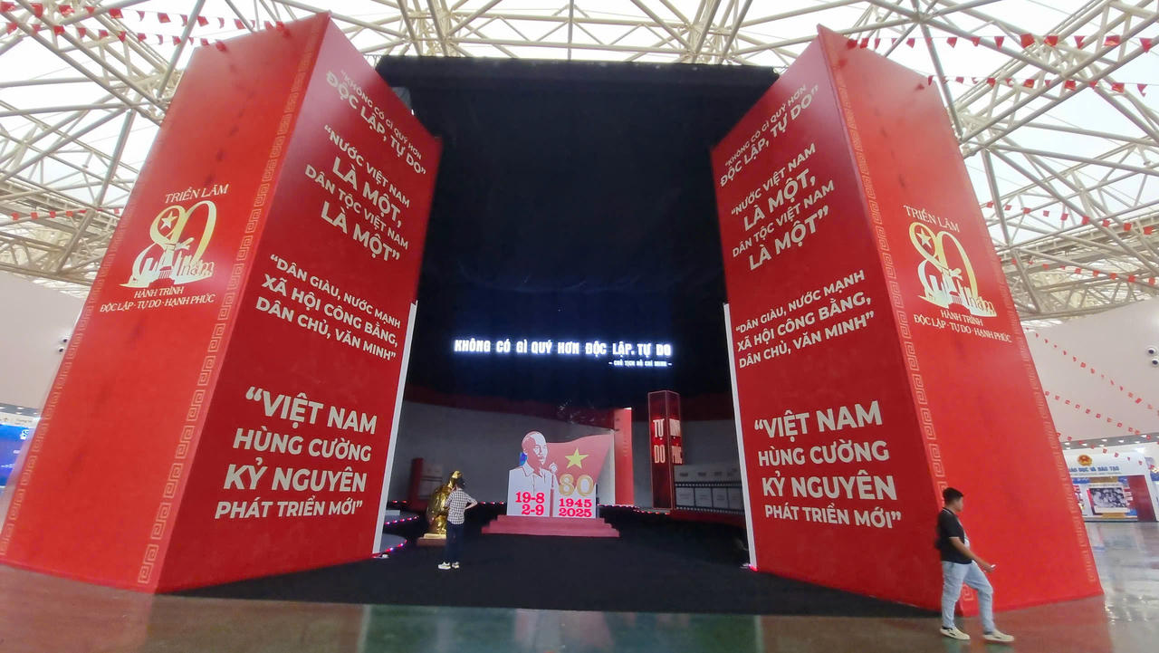 Triển lãm thành tựu Đất nước nhân kỷ niệm 80 năm Quốc khánh: Sẵn sàng cho Lễ khai mạc