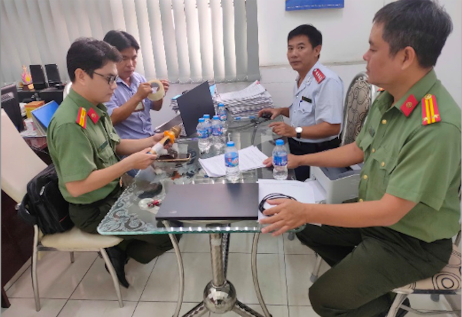 Cảnh báo sử dụng micro không dây 'lậu' sẽ bị xử phạt