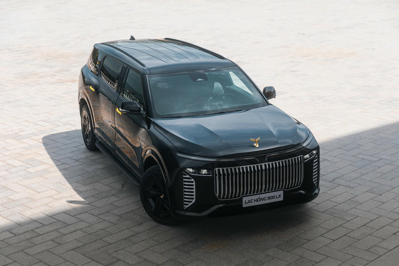 Vinfast bàn giao lô xe Lạc Hồng - Đưa đón nguyên thủ quốc tế tại đại lễ kỷ niệm 80 năm Quốc khánh