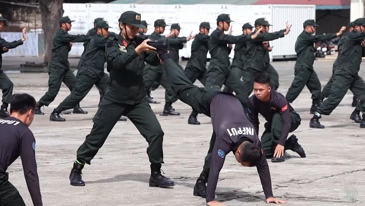 Những sứ giả hòa bình mang sắc phục Công an nhân dân Việt Nam