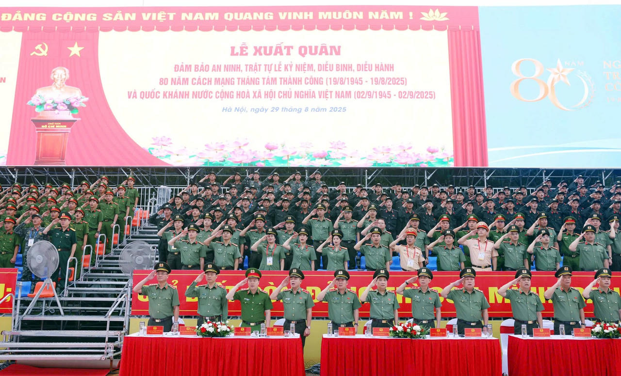 Các đại biểu tham dự Lễ xuất quân.