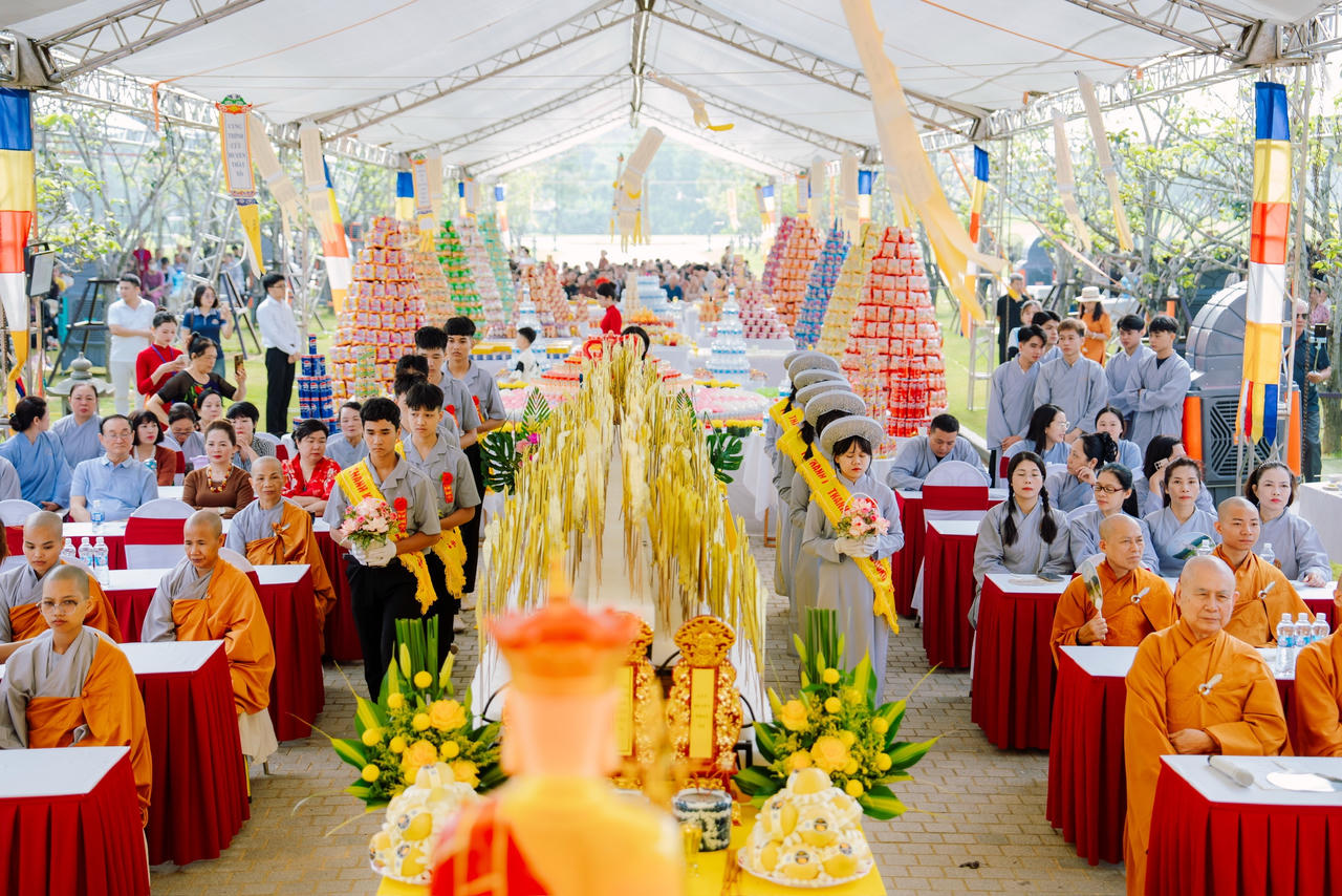 Đại lễ cầu siêu tại Công viên nghĩa trang Thiên Đường