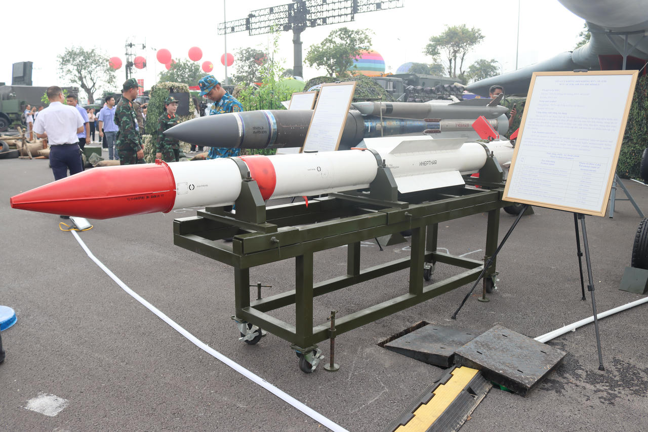 Đồng thời, đây cũng là cơ hội tốt để các doanh nghiệp Quân đội giới thiệu sản phẩm, quảng bá hình ảnh của mình.