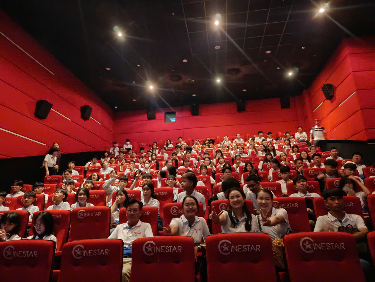 Các hoạt động nhằm nhắc nhở thế hệ trẻ Thuận Hóa sống xứng đáng với sự hy sinh to lớn của lớp lớp thanh niên một thời "quyết tử cho Tổ quốc quyết sinh".