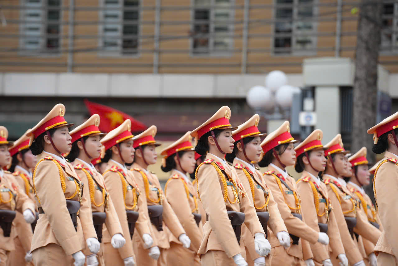 Tự hào tiến bước dưới màu cờ Tổ quốc