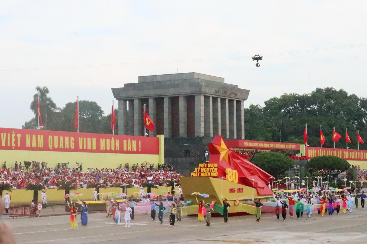 Hào hùng khí thế tổng duyệt diễu binh, diễu hành trước ngày Đại lễ