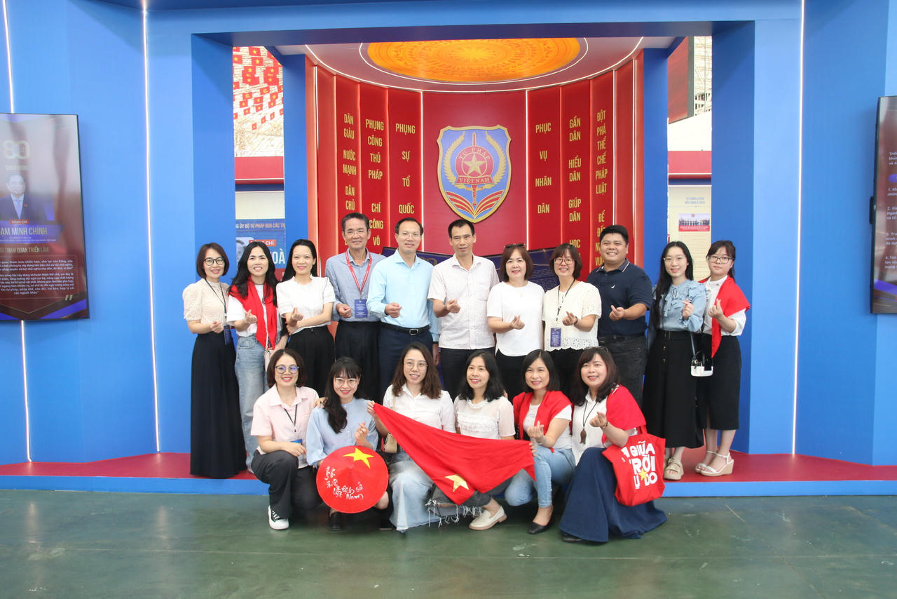 Tự hào ôn lại truyền thống, thêm động lực phấn đấu cho sự phát triển của Bộ, ngành Tư pháp