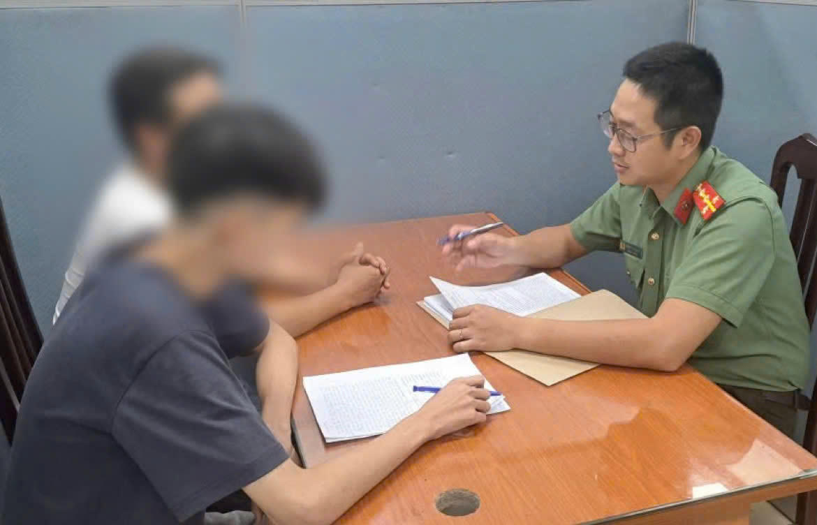  Đối tượng N.T.N tại cơ quan Công an. (Ảnh: CAHN)