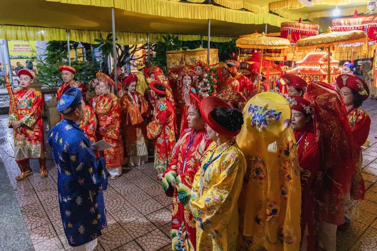 Lễ hội là sinh hoạt truyền thống văn hoá tâm linh thờ phụng Thánh Mẫu Thiên Y A Na.