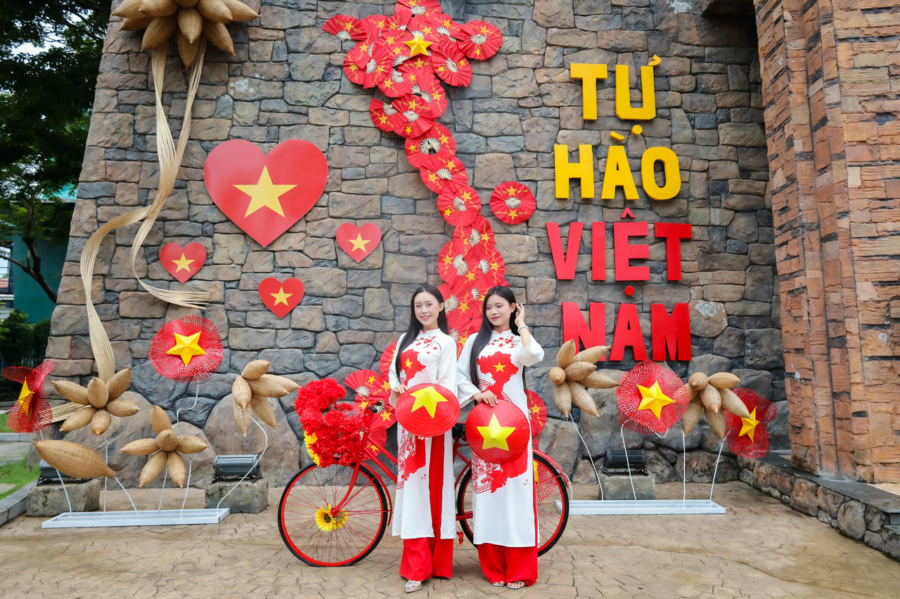 Quảng Ninh hôm nay đã khẳng định tầm vóc mới, diện mạo mới, vị thế mới của một trong những vùng động lực, phát triển năng động trong vùng kinh tế trọng điểm Bắc Bộ, cửa ngõ quan trọng trong hợp tác quốc tế