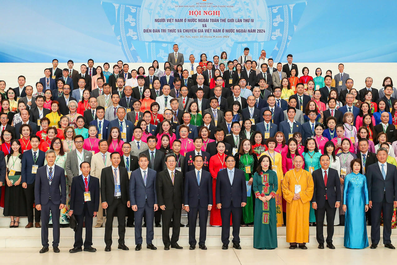 Kiều bào dự Hội nghị NVNONN toàn thế giới lần thứ 4 và Diễn đàn trí thức và chuyên gia VNONN năm 2024. Ảnh: Dương Tiêu