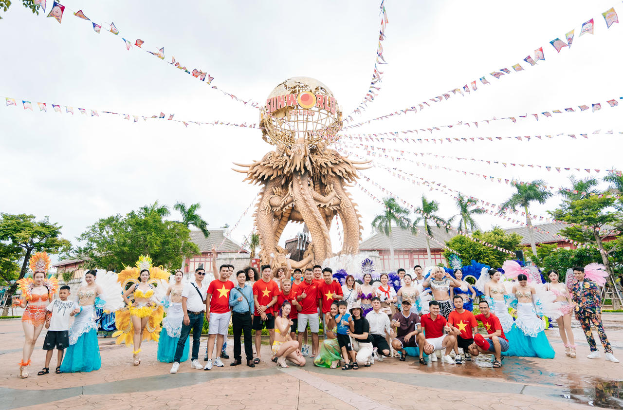 Nhân dịp Quốc khánh 2/9, đồng thời nhằm thu hút khách du lịch mùa thu đông, một số địa phương, doanh nghiệp đã tổ chức những gói kích cầu mạnh mẽ.