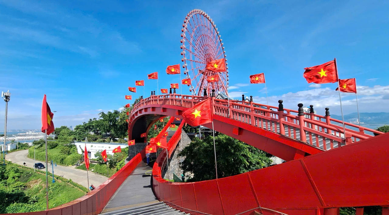 Quảng Ninh đang nỗ lực đa dạng hóa sản phẩm du lịch với mục tiêu đón 20 triệu lượt khách.