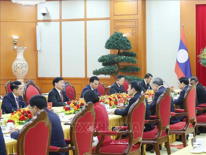 Tổng Bí thư Tô Lâm hội kiến Tổng Bí thư, Chủ tịch nước Lào Thongloun Sisoulith. Ảnh: Thống Nhất/TTXVN