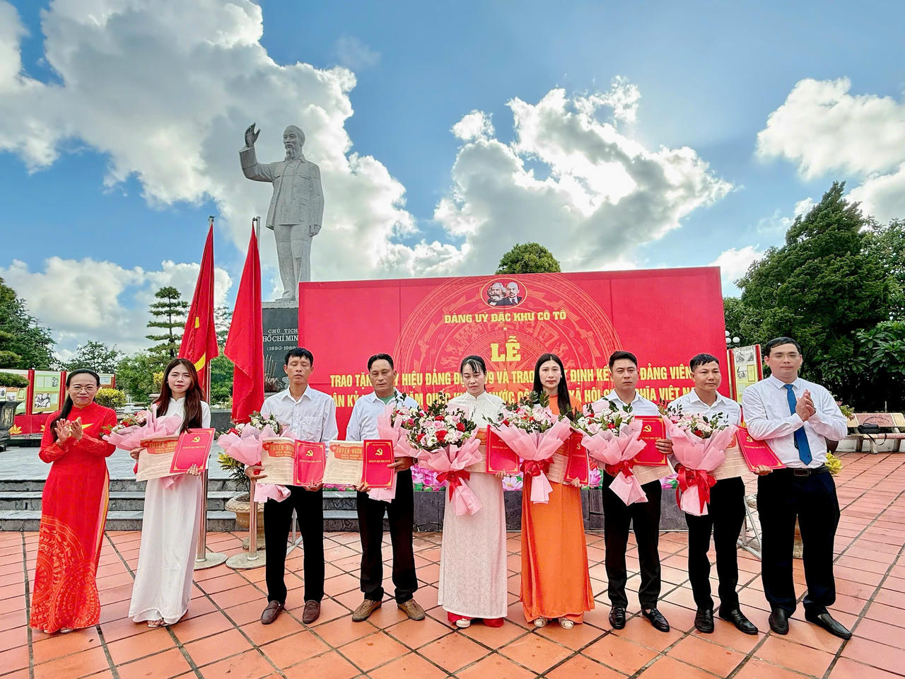 Nhân Kỷ niệm 80 năm ngày Quốc khánh 2/9, Đặc khu Cô Tô đã trang trọng tổ chức Lễ kết nạp Đảng viên mới.