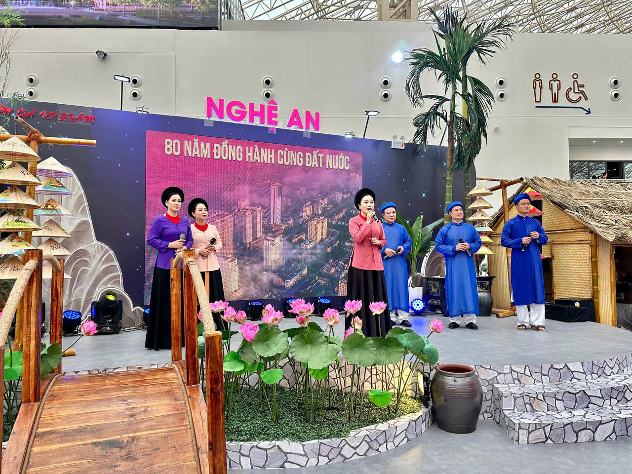 Di sản văn hóa phi vật thể đại diện của nhân loại.