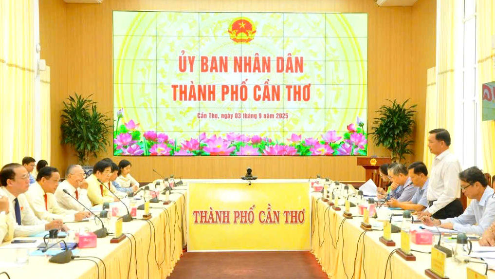 Quang cảnh buổi làm việc.
