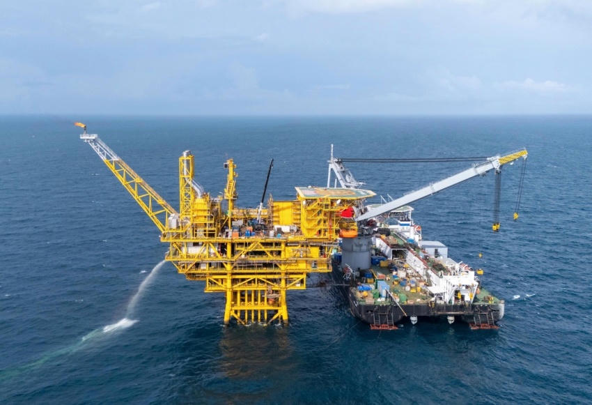 Dự án phát triển mỏ Kình Ngư Trắng - Kình Ngư Trắng Nam đón dòng dầu đầu tiên vào ngày 14/7/2025.