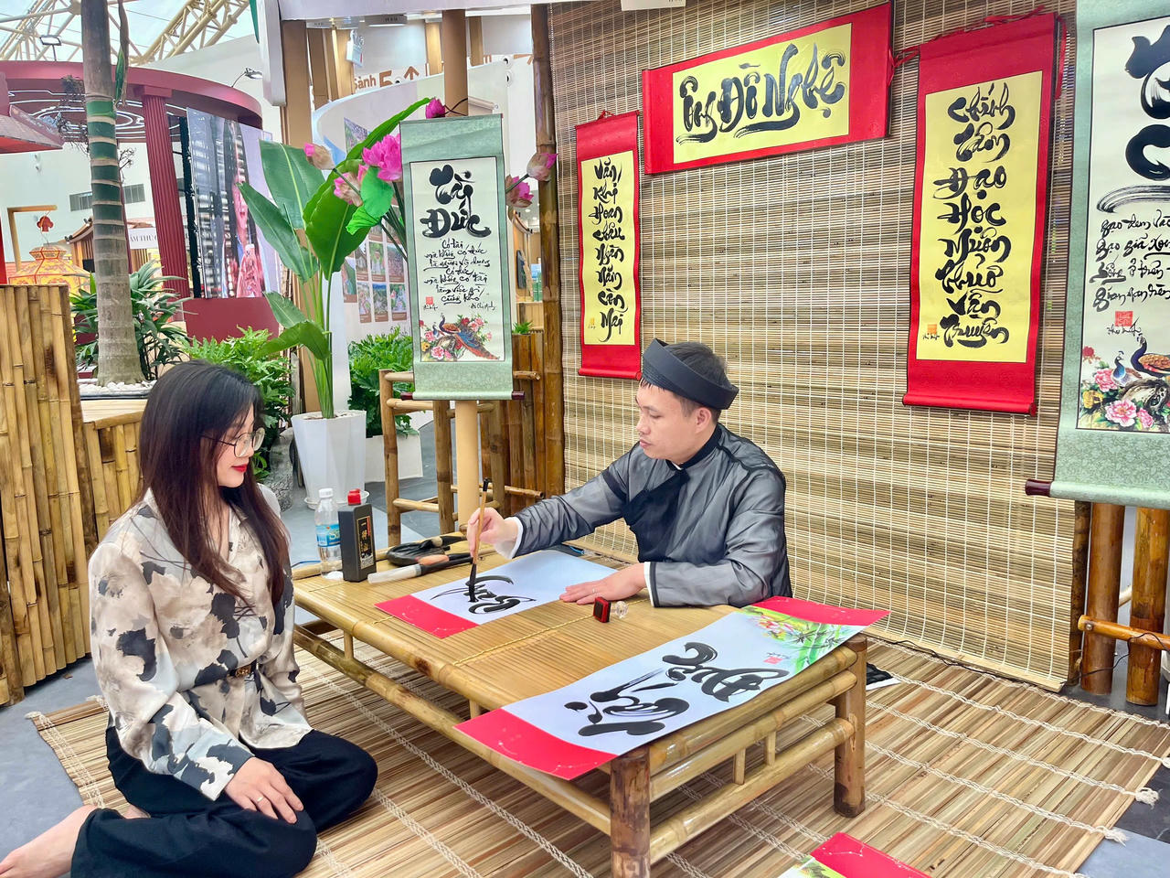 Không gian Ông đồ Nghệ tại khu vực trưng bày Cội nguồn Quê Bác.