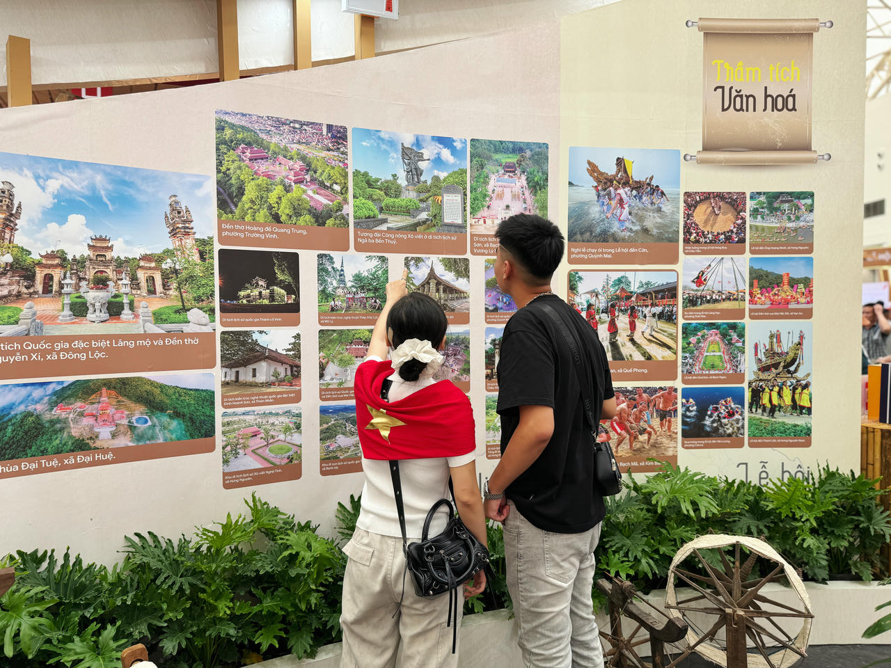 Không gian giới thiệu các di sản văn hóa của Nghệ An.