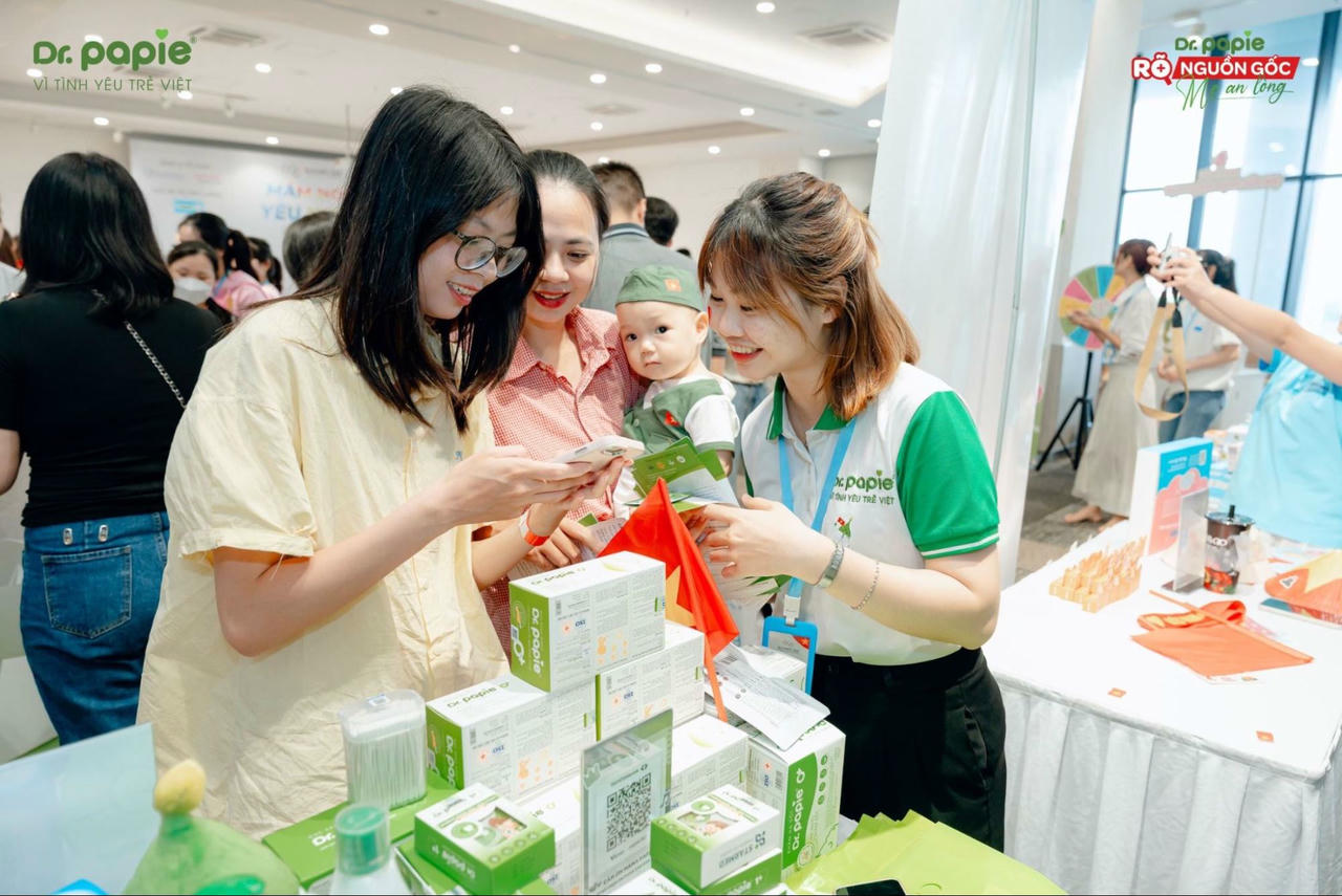 Tem truy xuất – “Tấm khiên” bảo vệ người tiêu dùng trong thị trường mẹ & bé