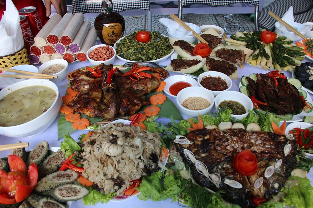 Các món ăn được chế biến rất cầu kỳ, đẹp mắt.