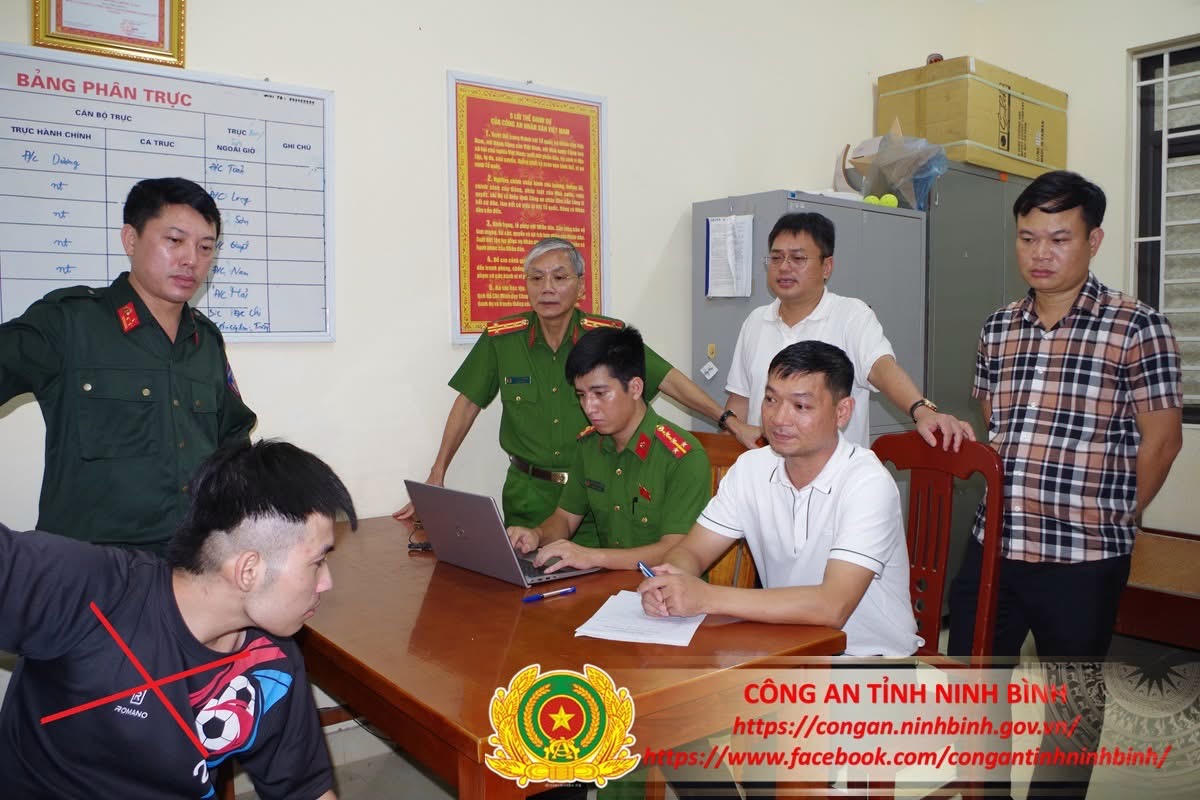 Bắt giữ đối tượng nghiện game đâm bạn trọng thương rồi cố thủ bằng dao