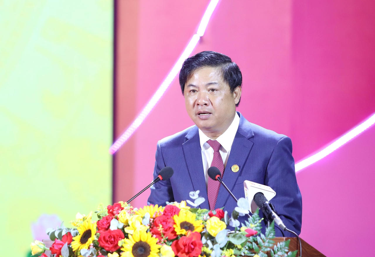 Chủ tịch UBND TP Đà Nẵng Lương Nguyễn Minh Triết phát biểu tại Đại hội. 