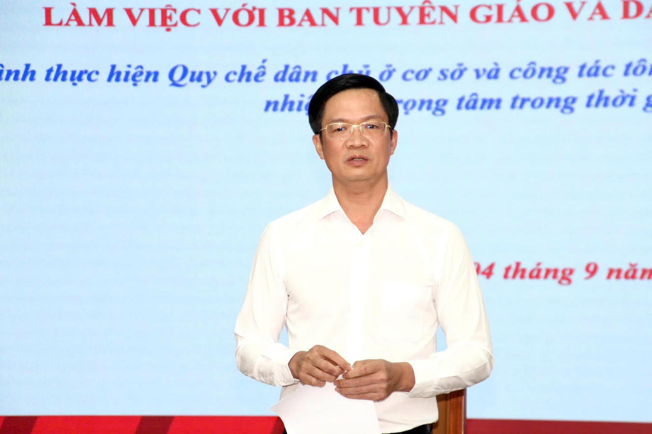 Phó Bí thư Thành ủy, Chủ tịch Ủy ban Mặt trận Tổ quốc Việt Nam thành phố Phạm Văn Lập phát biểu tại hội nghị.