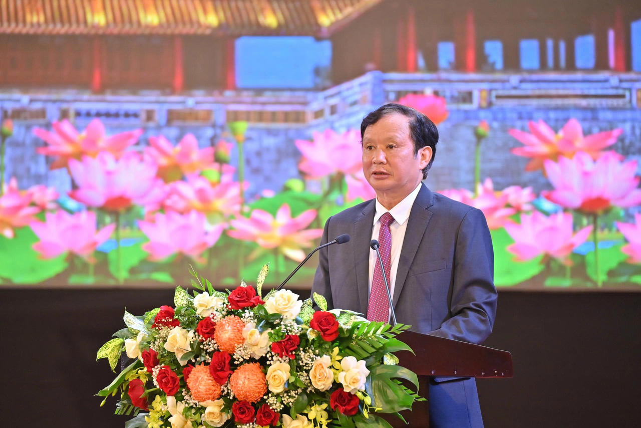 Ông Lê Trường Lưu, Ủy viên Ban Chấp hành Trung ương Đảng, Bí thư Thành ủy, Chủ tịch HĐND TP Huế phát biểu chúc mừng.