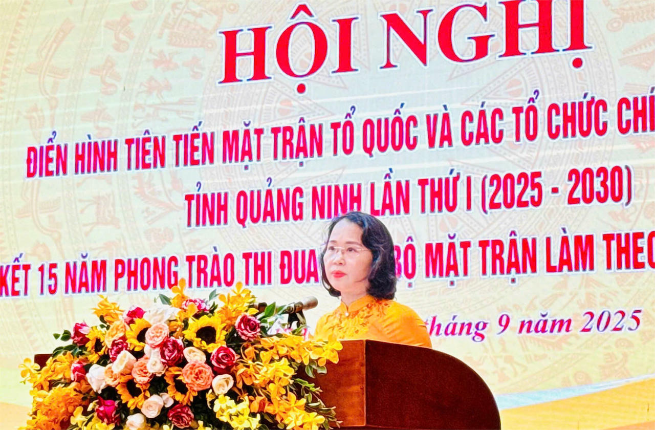 Bà Trịnh Thị Minh Thanh - Phó Bí thư Thường trực Tỉnh ủy Quảng Ninh, Chủ tịch HĐND tỉnh phát biểu tại hội nghị.