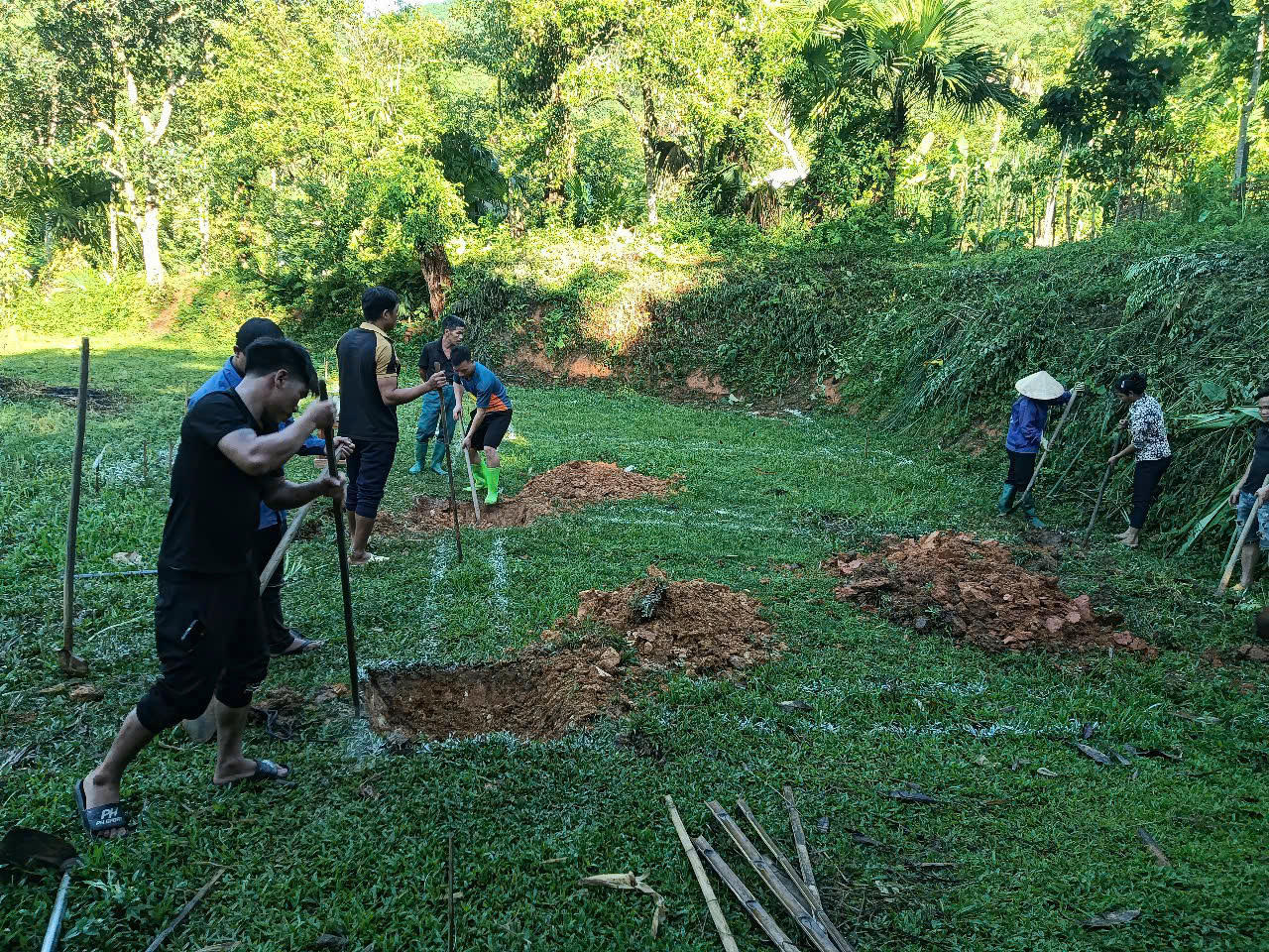 Để tháo gỡ khó khăn, vướng mắc, xã Tân Sơn đã lồng ghép nhiều nguồn vốn hỗ trợ.
