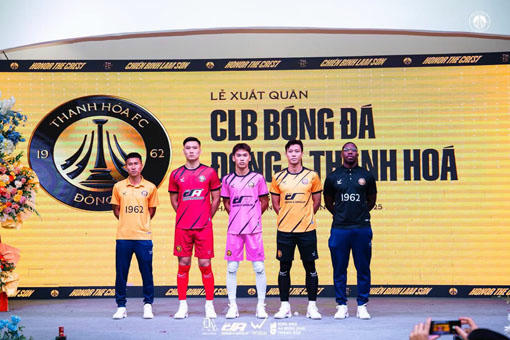 Trăn trở trước bối cảnh câu lạc bộ quá phụ thuộc vào 'ông bầu'