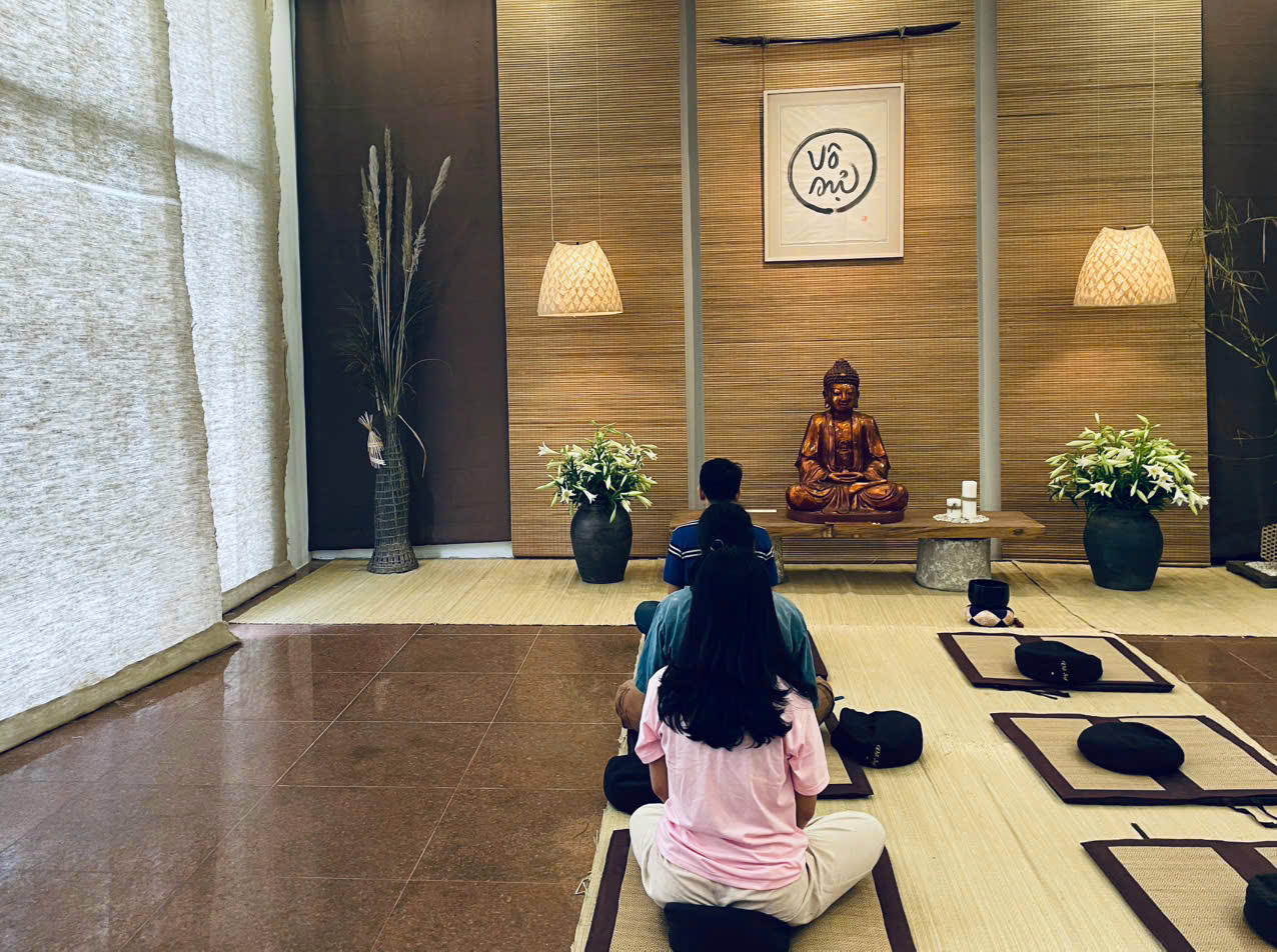 An trú trong mỗi phút giây từ triết lý hình tròn dang dở