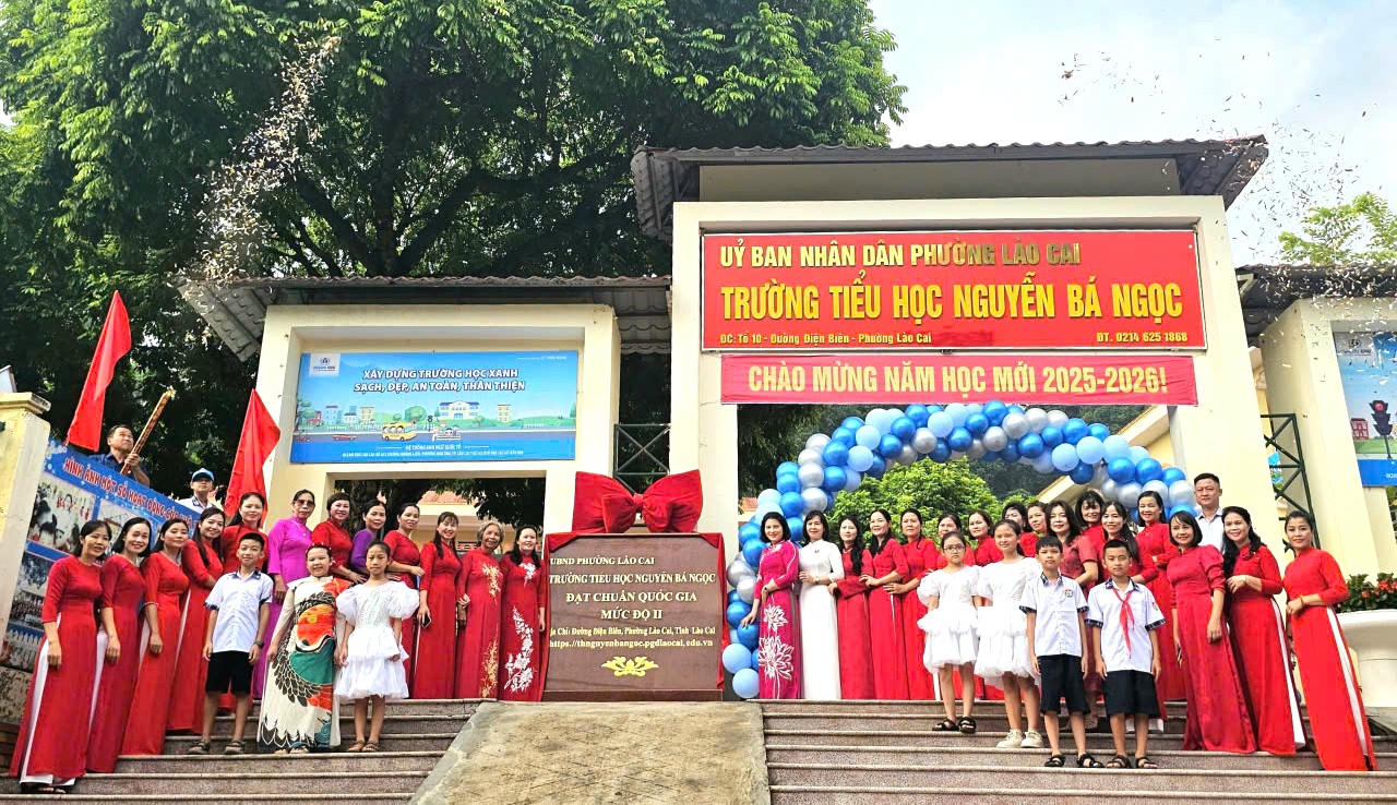 Trường Tiểu học Nguyễn Bá Ngọc long trọng tổ chức lễ khai giảng năm học 2025 – 2026, đồng thời đón bằng công nhận trường đạt chuẩn Quốc gia mức độ 2.
