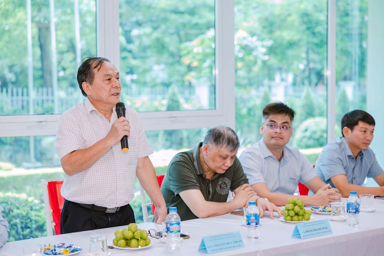 PGS.TS Nguyễn Duy Thuần chia sẻ tại buổi lễ