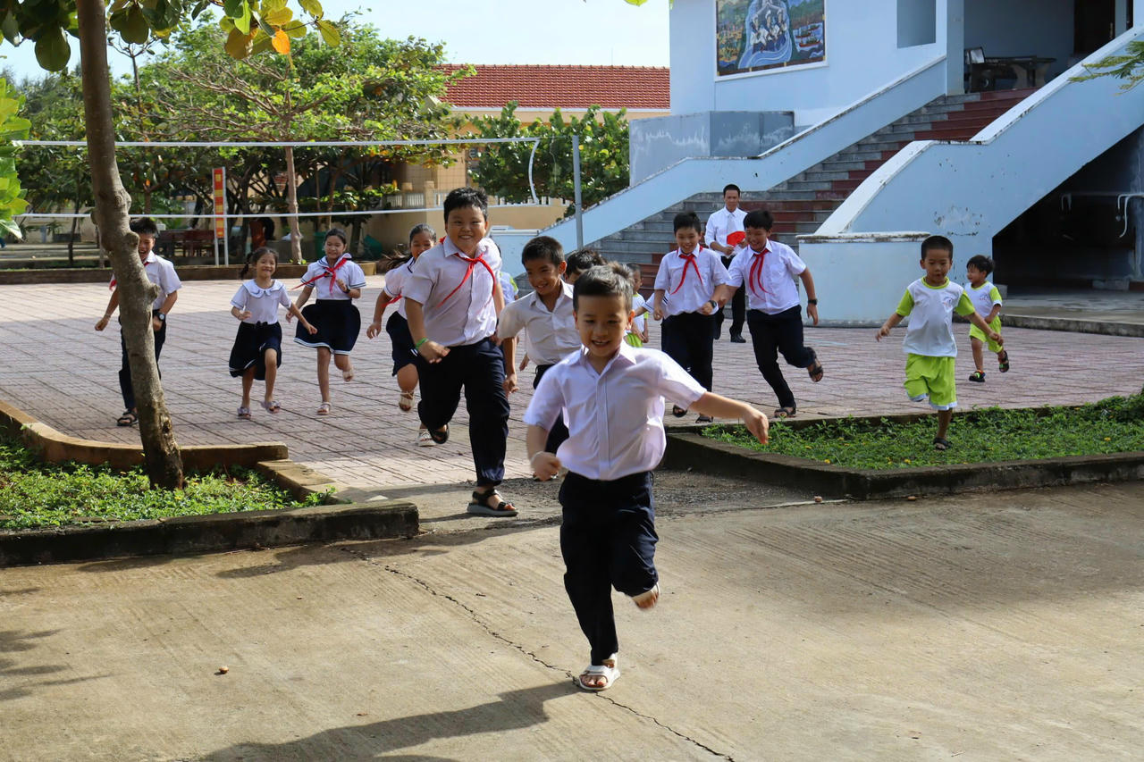 Niềm vui tới trường trên Đặc khu Trường Sa.