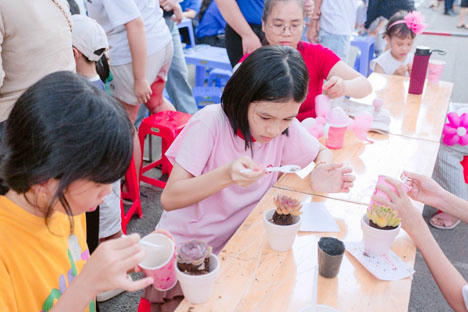 Yêu thương là nền tảng giúp trẻ em lớn lên vững vàng. 
(Nguồn: MSD)