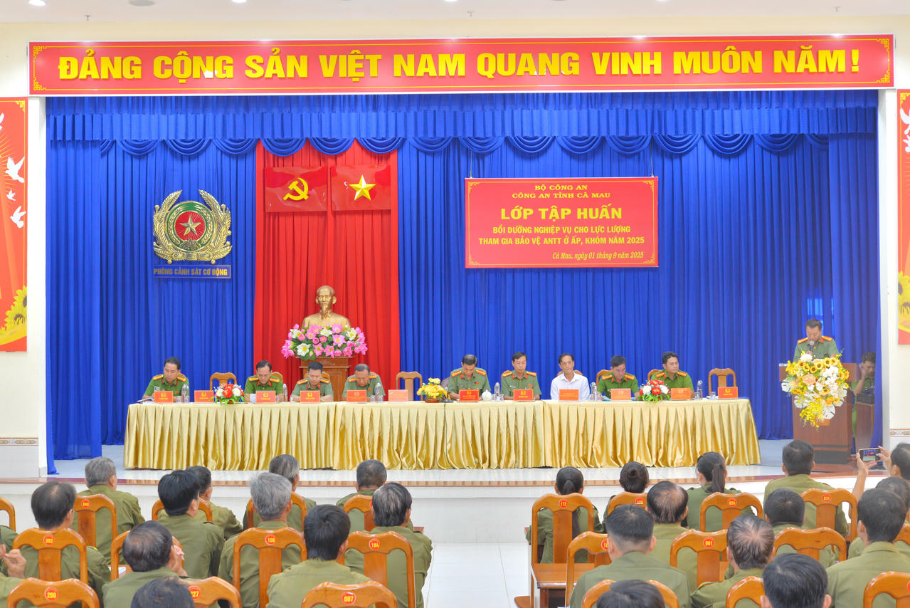 Quang cảnh buổi thảo luận.