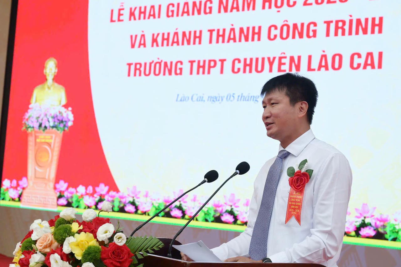 Chủ tịch UBND tỉnh Lào Cai Trần Huy Tuấn phát biểu tại buổi lễ