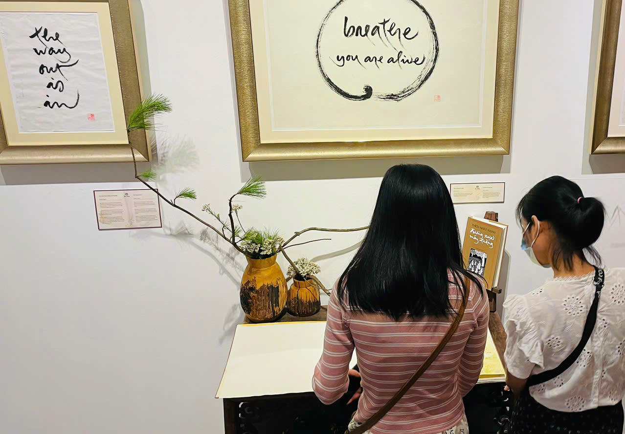 An trú trong mỗi phút giây từ triết lý hình tròn dang dở