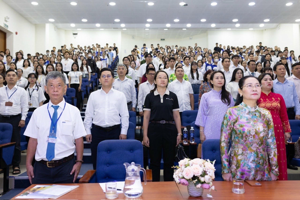 Lễ khai giảng ở Trường ĐH Sài Gòn.