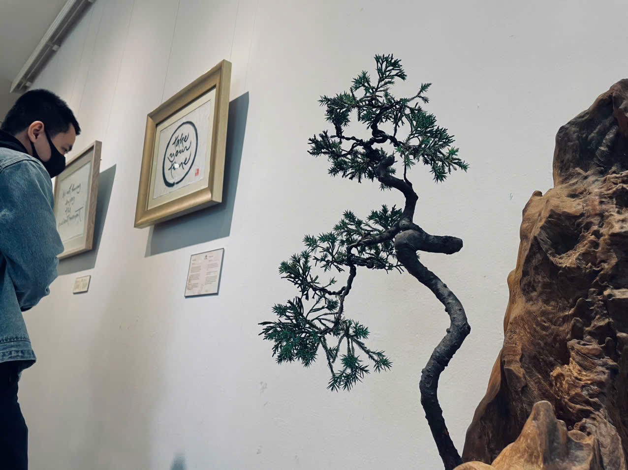 An trú trong mỗi phút giây từ triết lý hình tròn dang dở