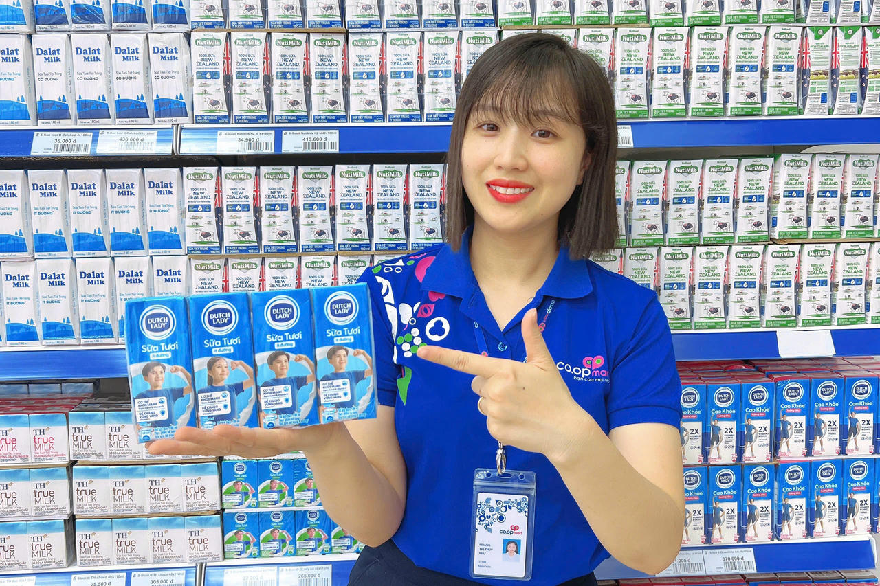 Saigon Co.op “mừng em tựu trường”: Tặng hơn 10.000 hộp sữa miễn phí, hàng trăm phần quà ý nghĩa